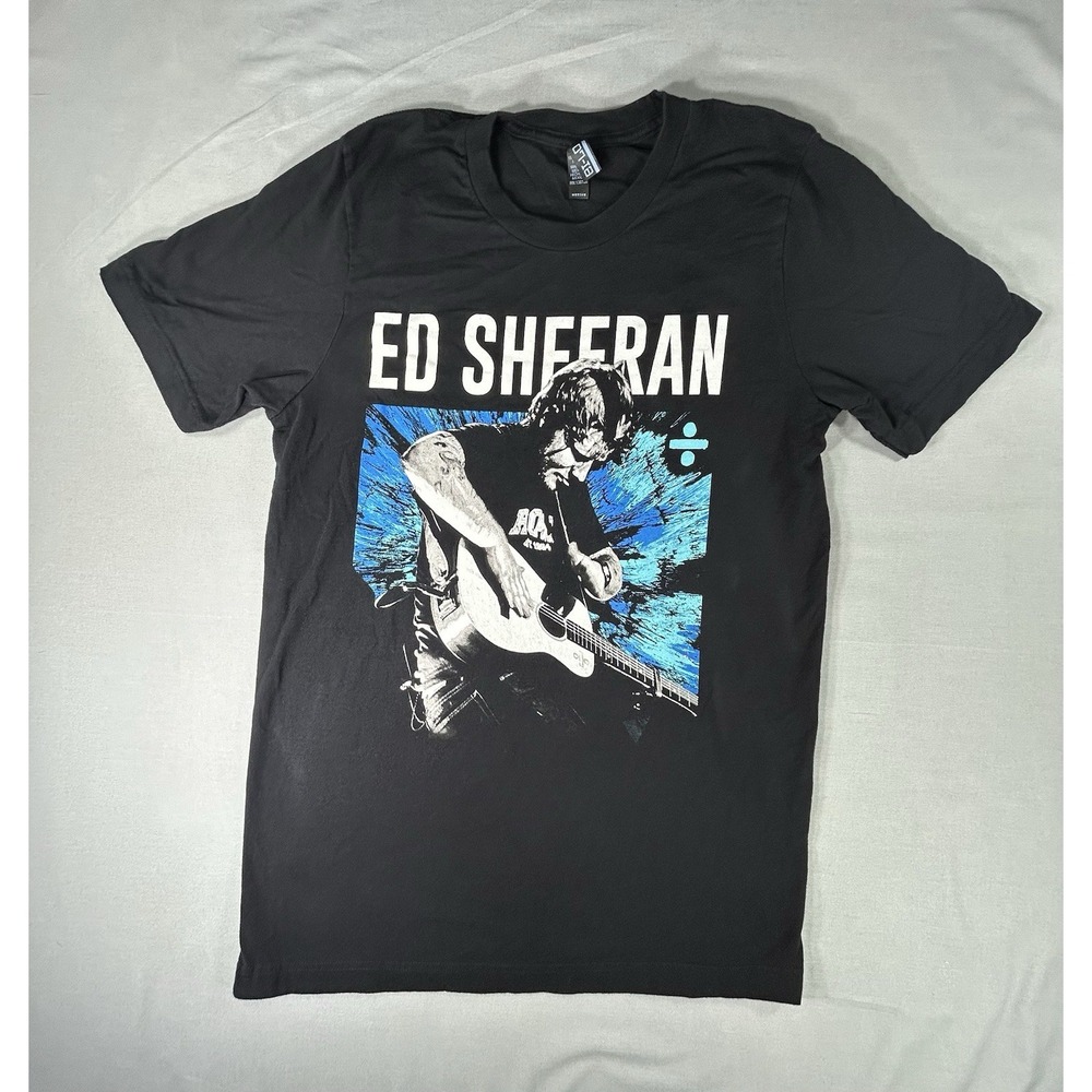 Ed Sheeran‎ Divide Concert 2018 Black Short Sleeve T-Shirt women's medium